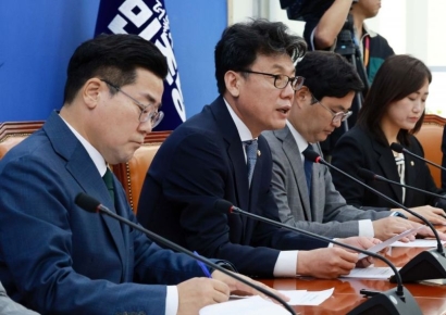 [포토] 진성준 "지역화폐법 등 민생법안 처리 우선하겠다"