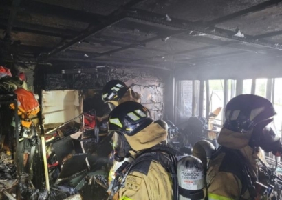 "돌아가셨는데 안부만 물어"…불나자 할머니 안고 뛰어내린 손자 근황