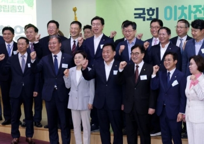 [포토] 국회 이차전지 포럼 출범…“특별법 제정 추진”