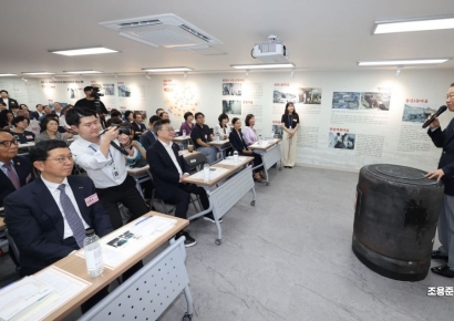 [포토] 서울연탄은행 이전 개소식에 축사하는 권영세 의원