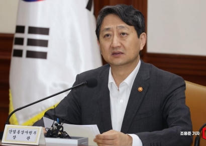 산업부 장관 "체코 원전, 밑지는 장사 아니다"