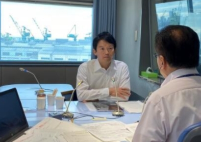 "여긴 예약제입니다" 거절하니 "나 지사야"…일본 정치인 갑질 논란