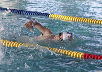 "수영강사에 추석떡값 주자"…단체대화방 모금공지 '어리둥절'