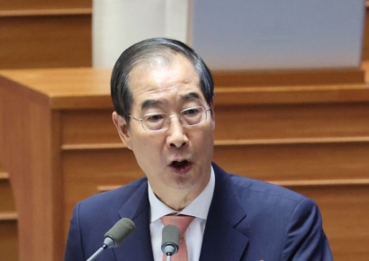 응급실 뺑뺑이 두고 가짜뉴스 공방…한덕수 "어디 죽어나갑니까?"