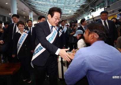 한동훈·이재명, 추석 맞이 귀성 인사…與"모두의 힘" 野"민생회복"