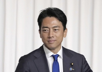 여론조사 1위였는데…현 시점 일본에서 가장 씁쓸할 펀쿨섹좌 [일본人사이드]