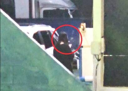 '주유 하며 흡연' 여성 운전자 지적했더니…"폭발하면 책임진다" 버럭