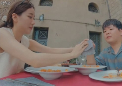 '성의없는 사과 비판' 곽튜브 "이나은에 먼저 여행제안…크게 반성" 2차 사과