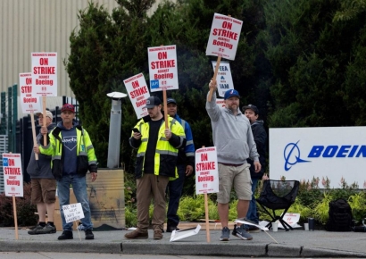 보잉, 16년만 파업에 무급 휴직 시작…"수만명 규모"