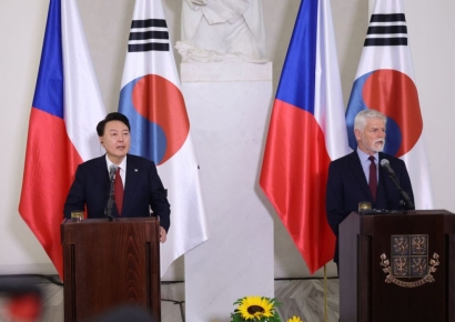 尹 "한·체코, 바이오·디지털 협력 모색…미래 동반성장 기반 구축"