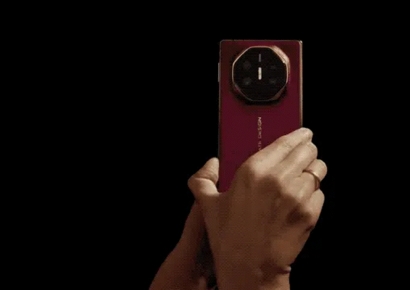  "주머니에 쏙 넣는 大화면 원하시나요?" 폴더블폰 대전 본격화 