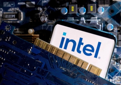 [칩톡]인텔 파운드리 분사로 본 삼성의 딜레마