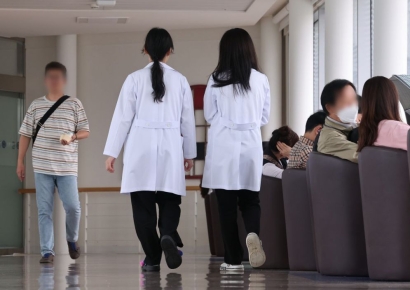 대통령실 "우리나라 의사수 OECD 최하위, 국제 통계로 다시 확인"