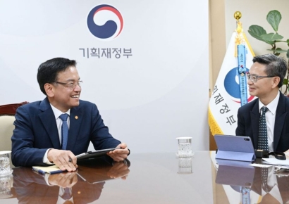 최상목 부총리, S&P 면담 "내수 점차 회복될 것" 