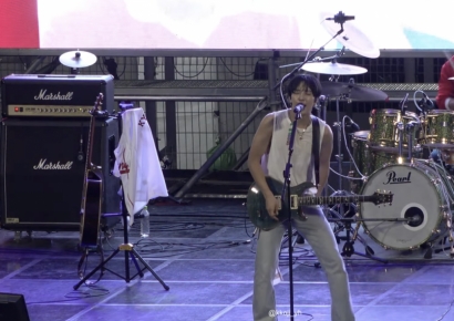 "이거 팬서비스 아냐"…씨엔블루 정용화가 돌연 공연 중단한 사연