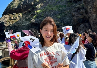 "짧고 굵게 다녀온 독도" 인증하자…이시영 SNS 몰려간 일본 누리꾼