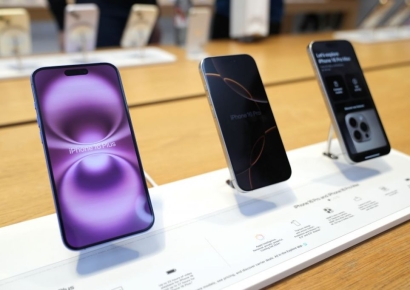 [르포]'품절대란' 아이폰16…"10만원 요금제 가입하셔야 해요"