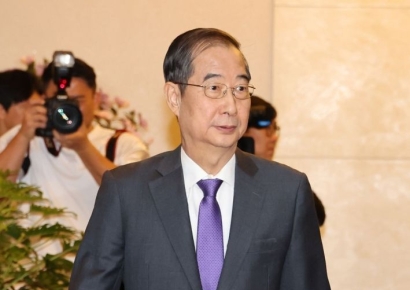 [포토] 국무회의 참석하는 한덕수 총리