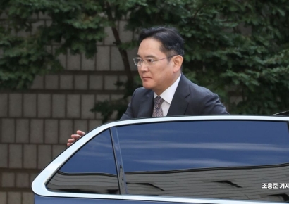 [포토] 항소심 출석하는 이재용 회장