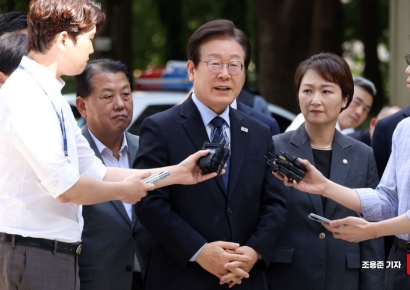 [포토] '위증교사' 혐의 결심공판 출석하는 이재명 대표