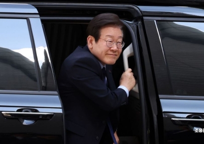 [포토] '위증교사' 혐의 결심공판 출석하는 이재명