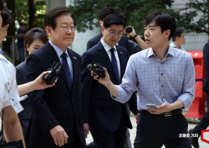 [포토] '위증교사' 혐의 결심공판 출석하는 이재명