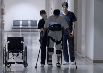 "로봇 기술로 軍 재활 돕는다"…현대차, '10M 행군' 영상 공개