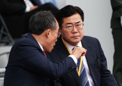 민주당 "76주년 국군의날…우리 국군 뿌리는 광복군에"