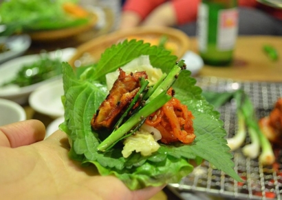 "상추랑 깻잎 더 주세요"…고깃집·쌈밥집 사장님들 가슴 '덜컥'