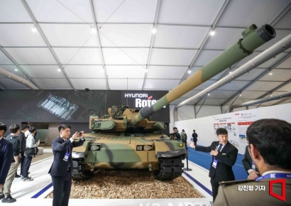 방산전시회 KADEX 올해 무산위기