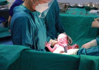 산모 셋 중 둘은 수술한다…'세계 2등' 제왕절개 국가 대한민국