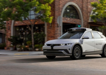 웨이모 무인택시에 현대차 아이오닉5 쓴다…韓美 자율주행 맞손