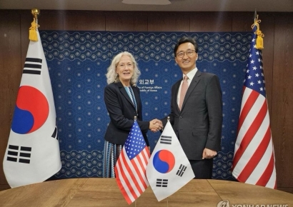 與 "한미방위비협정 입법 과정 신속 추진해야"