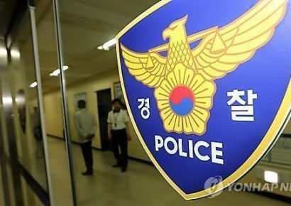 20대 몰던 승용차 가로수 들이받아…중학교 동창 3명 사망