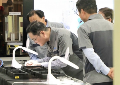 4개월만에 삼성전기 다시 찾은 이재용…"MLCC 기회 선점해야"