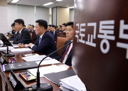 野, 포스코이앤씨 갑질 의혹 제기…사측 "살리려고 했을 뿐, 갑질 아니다"[2024 국감]