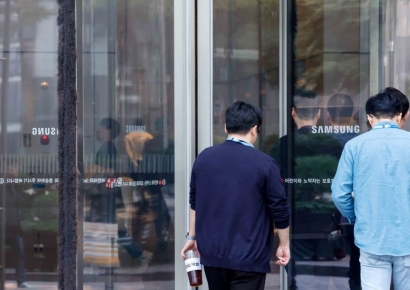 삼성전자 3분기 영업익 기대치 밑돌아…경영진 이례적 사과