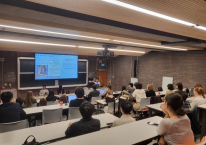 캐나다 날아간 MZ 탈북민들, 中 유학생이 사과한 이유