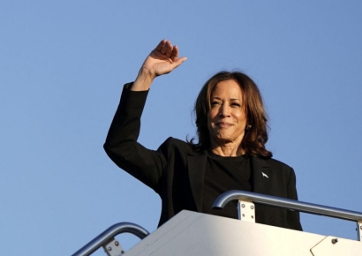 "불안정하고 제 정신 아냐"…다급해진 해리스, 트럼프에 네거티브 공세