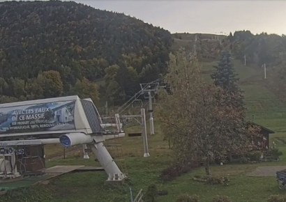 눈 펑펑 내려야 하는데 비 주룩주룩…알프스 스키장, 결국 85년만에 폐쇄