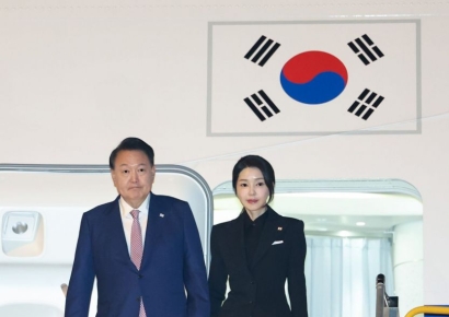 尹, 아세안 순방서 '경제·안보' 영토 확장 …귀국 후 '김여사·韓독대' 숙제