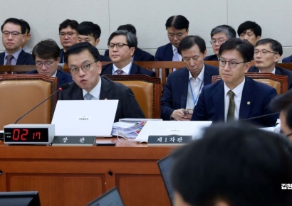 [포토] 국감 답변하는 최상목 부총리