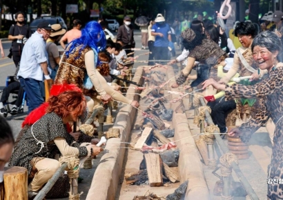 [포토] 강동구에 나타난 원시인