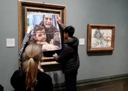 '330억' 피카소 명작에 테러한 환경단체…"팔레스타인에 자유를"