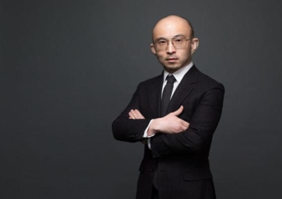 '11조 자산관리' 中 회장 돌연 행방묘연…돌아오지 못하고 아내 취임