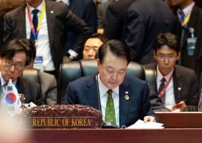 尹, 모디 총리에 "특별 전략적 동반자 관계 튼튼히…다시 뵙길 기대" 