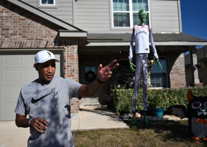 美핼러윈 특수 사라지나…코로나 이후 소비자 씀씀이 첫 감소 전망