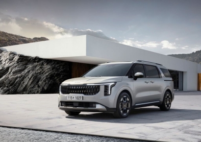 기아, 2025년형 카니발 출시…하이브리드 4006만원부터