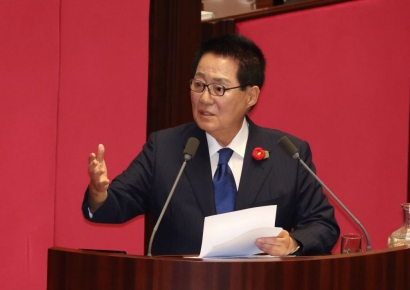 박지원, '평양 드론' 주장에 "건들면 터진다…서로 자극말아야"