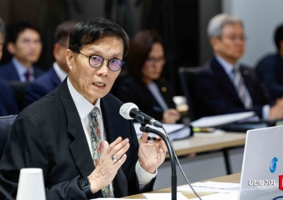 한은 총재 "환율, 타깃보다 변동성에 중점 두고 주목"